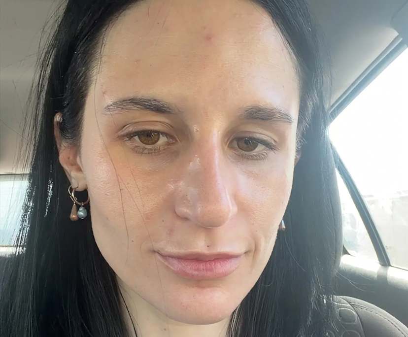 Isabella (28), $350, Non-smoker, Have pets, and No children