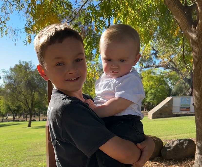 Zeb (36), $250, Non-smoker, Have pets, and Have children