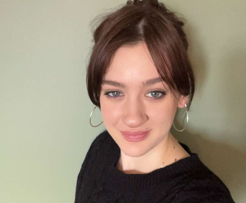 Michelle (22) and Taylor (20), $520, LGBTQIA+, Non-smoker, No pets, and No children