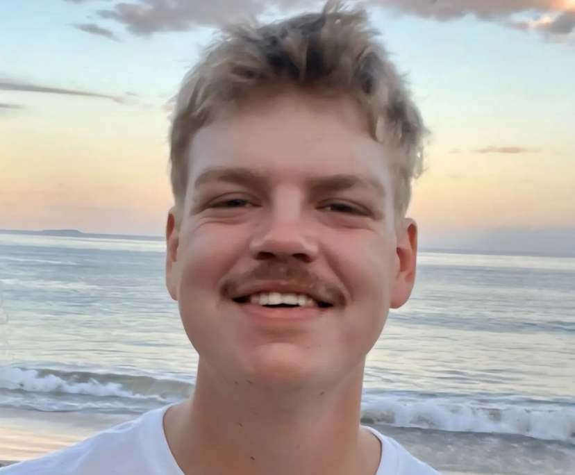 Chris van Biljon (23), $300, Smoker, No pets, and No children