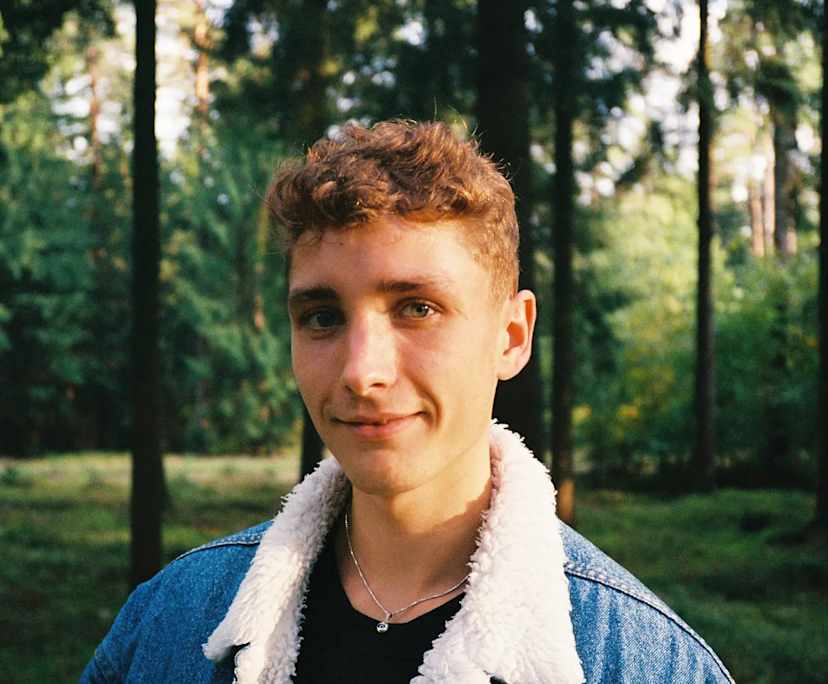 André