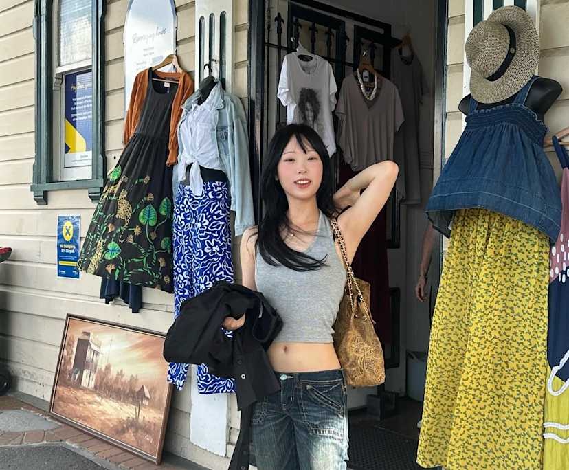 Junha (21), $240, Non-smoker, No pets, and No children