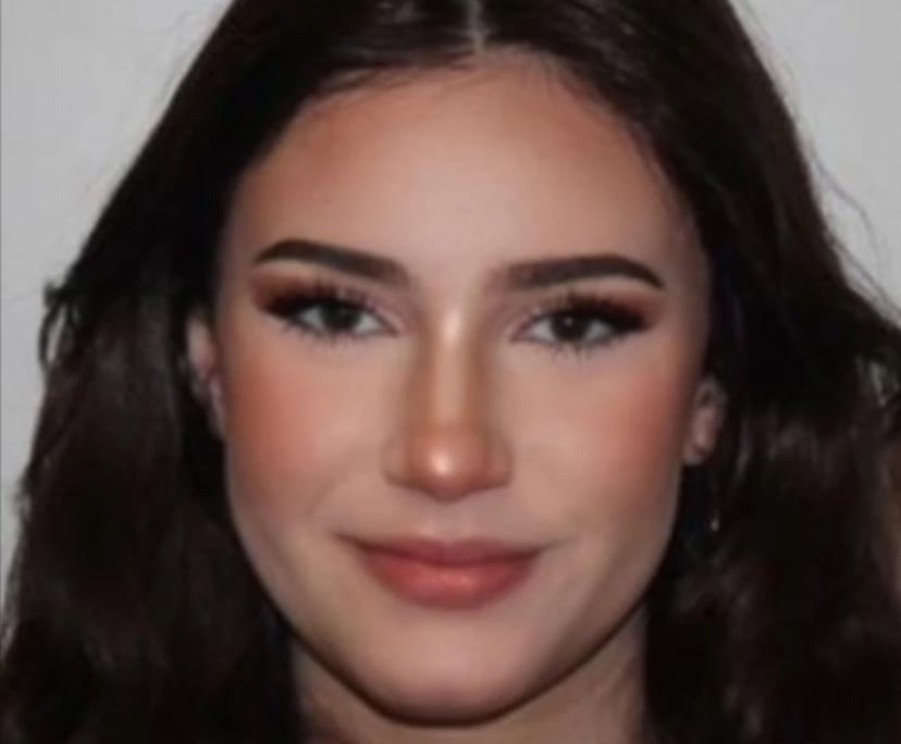 Oriana (23), $180, No children, Non-smoker, and No pets