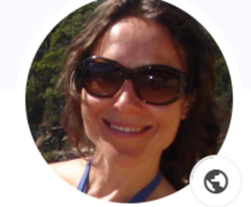 Andrea (55) and Simon (60), $1,500, Non-smoker, Have pets, and No children