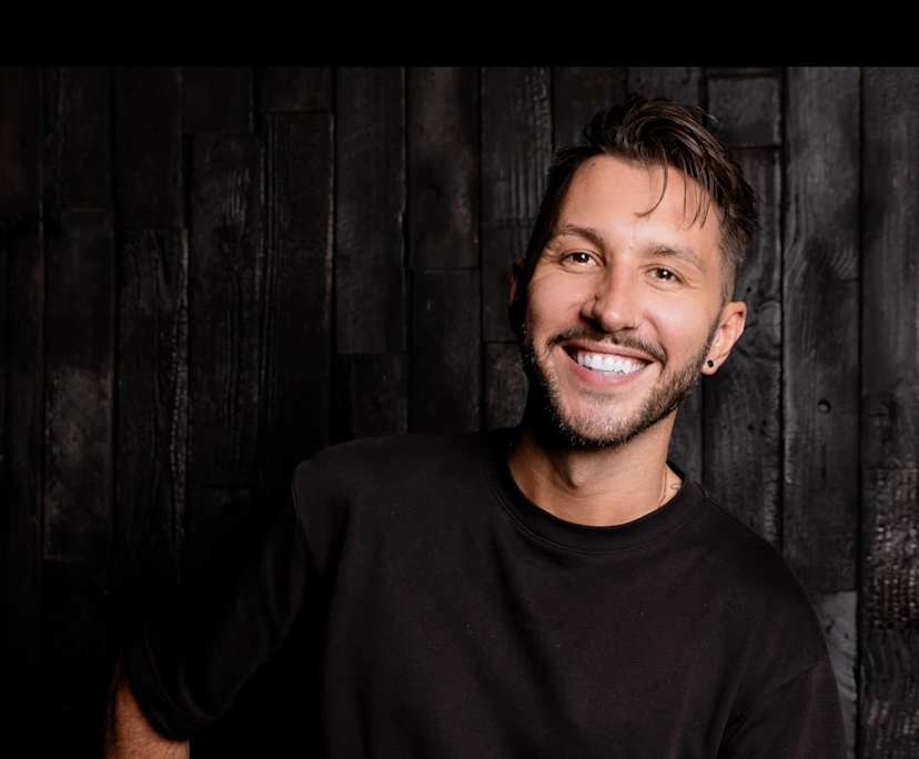 Franck (35), $600, Non-smoker, No pets, No children, and LGBTQIA+