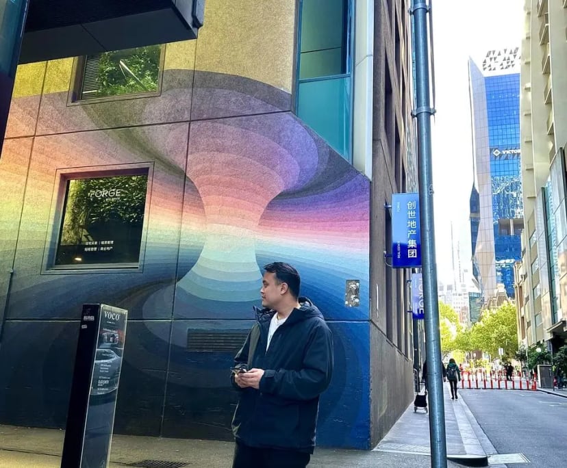 Timothy (31), $370, Non-smoker, No pets, and No children