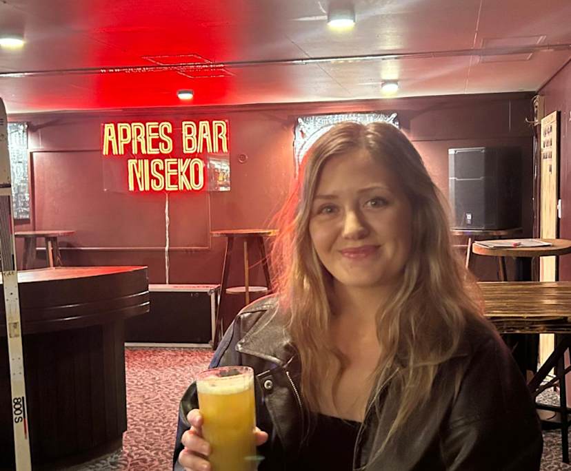 Catie (27), $400, Non-smoker, No pets, and No children