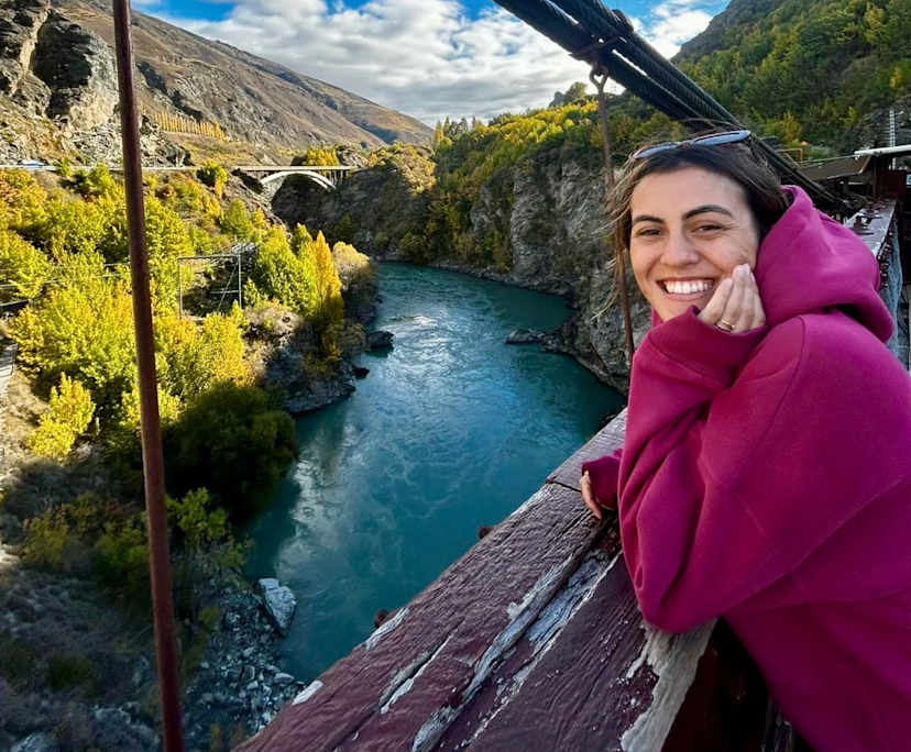 Rikiana (25), $300, Non-smoker, No pets, and No children