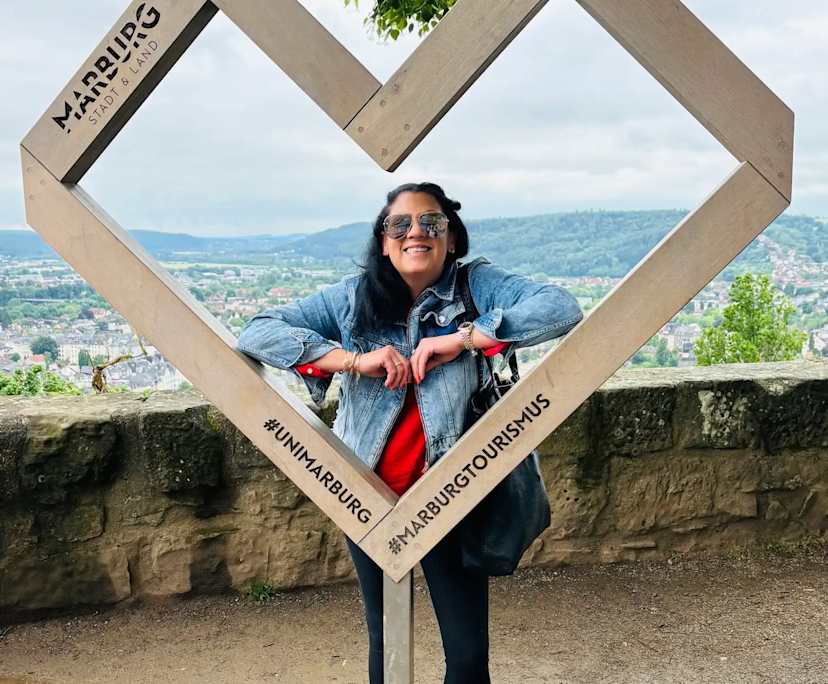 Fiora (46), $500, Smoker, No pets, and No children