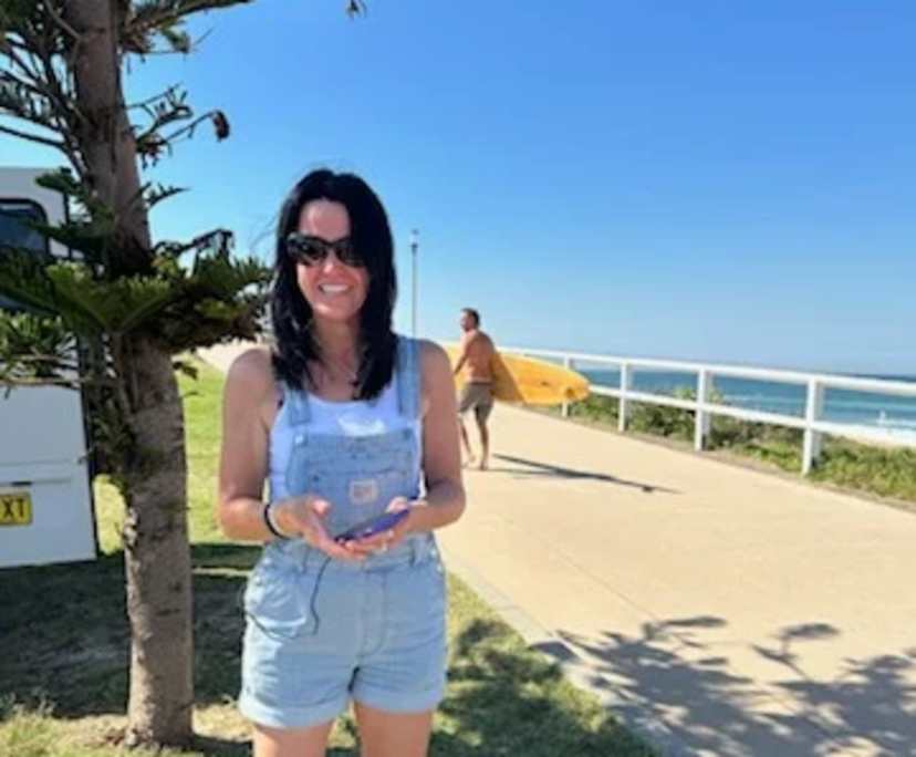 Halette (48), $360, Non-smoker, No pets, and No children