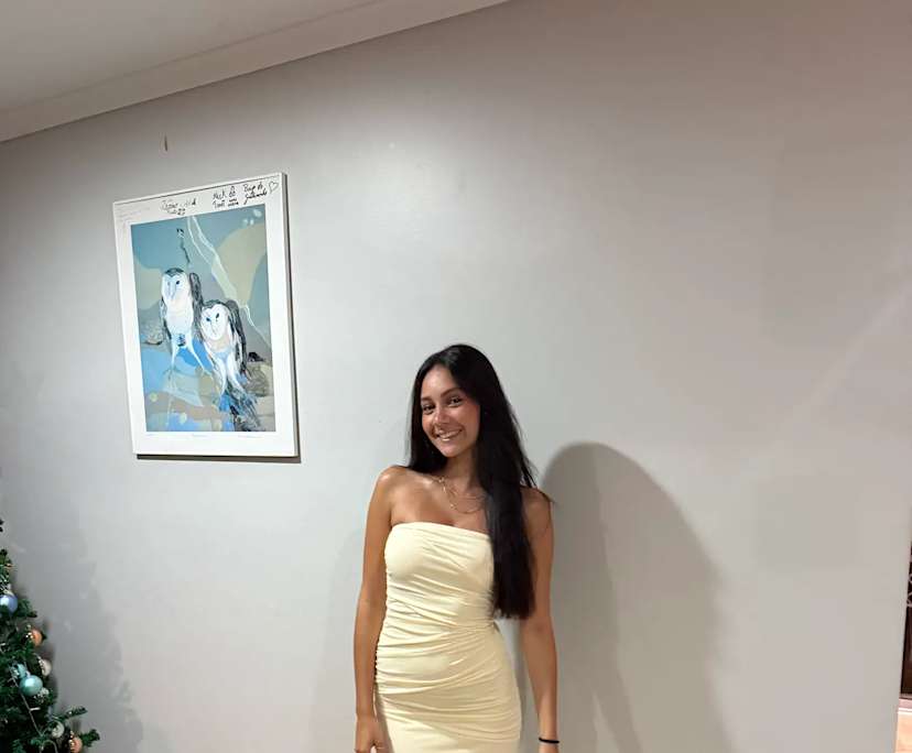 Letícia (24), $350, 