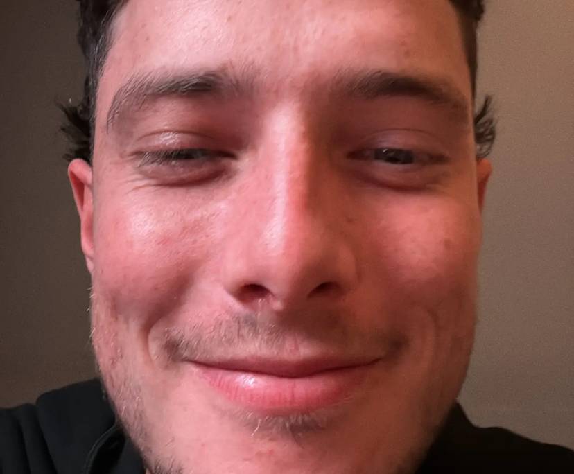 Leo (23), $350, Non-smoker, No pets, and No children