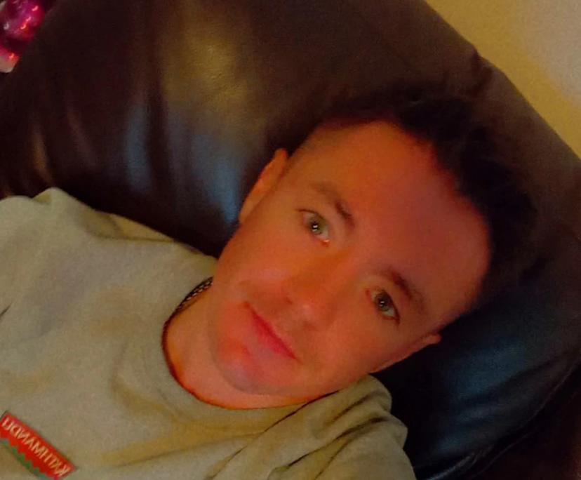 Rob Hamilton (28), $550, LGBTQIA+, Non-smoker, No pets, and No children