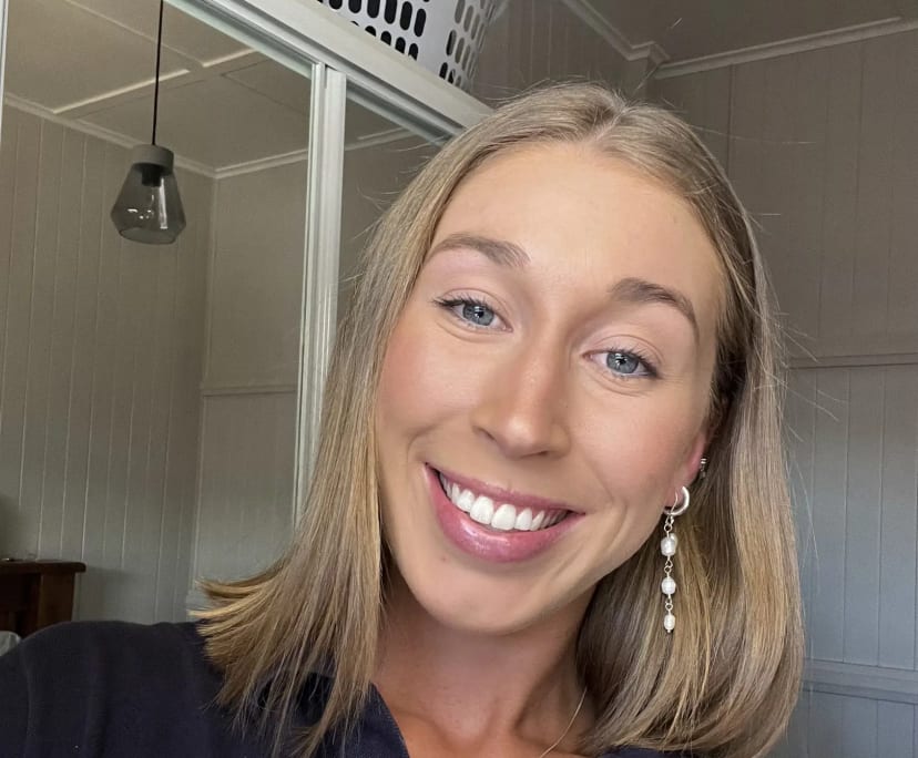 Lydia (23), $250, Non-smoker, No pets, and No children