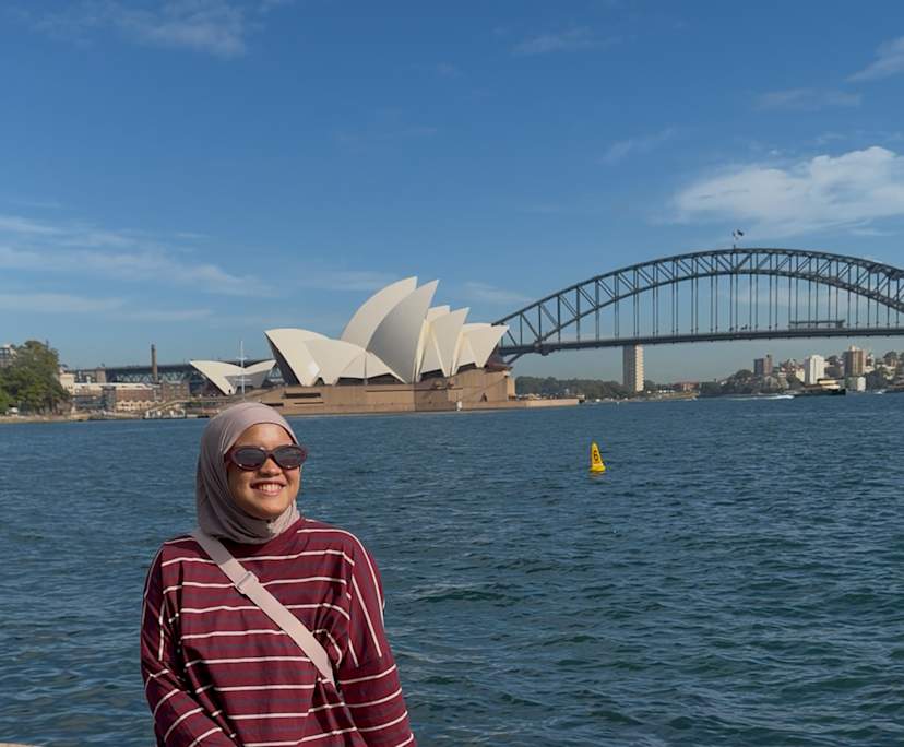 Dhea (26), $200, Non-smoker, No pets, and No children