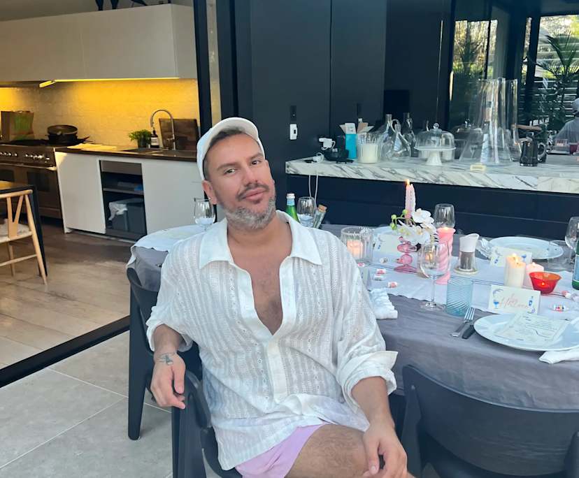 Andrew (31), $500, LGBTQIA+, Non-smoker, No pets, and No children