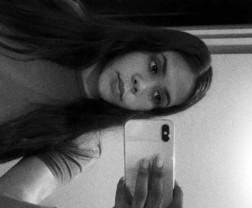 Syhara (24), $230, Have children, Smoker, and No pets