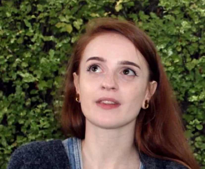 Emma (29), $190, No pets, Non-smoker, No children, and LGBTQIA+