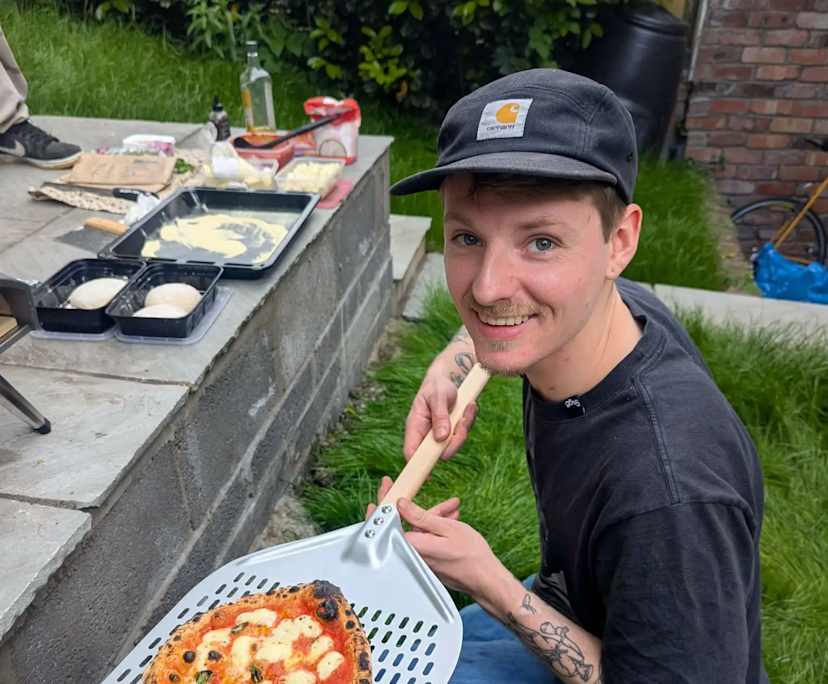 Ollie (30) and Annie (26), $500, Smoker, No pets, and No children