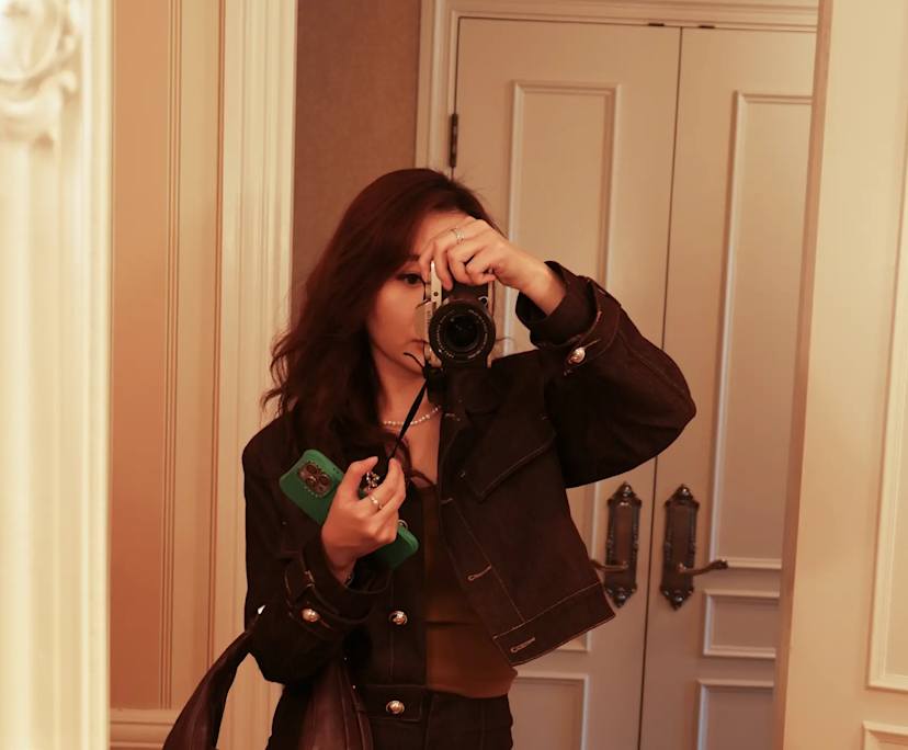 Viola (26), $400, LGBTQIA+, Non-smoker, No pets, and No children