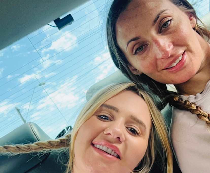 Laini (33), $300, Non-smoker, Have pets, and No children