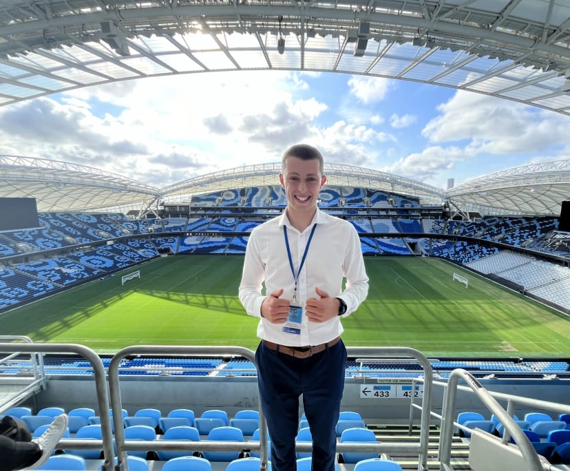 Solomon (20), $300, Non-smoker, No pets, and No children