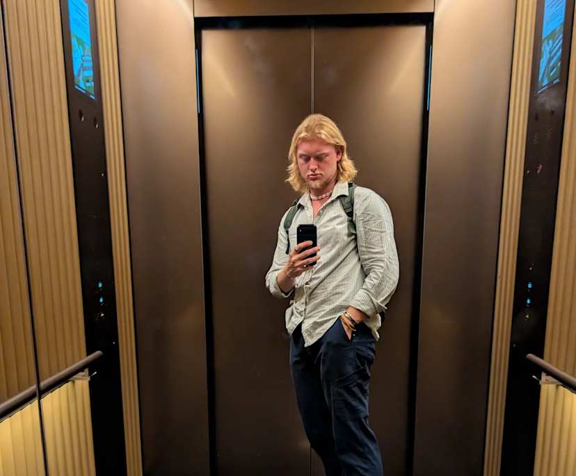 Tommy (22), $400, Non-smoker, No pets, and No children