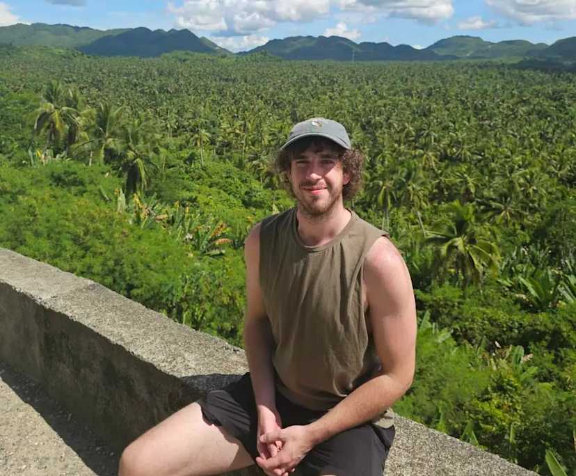 Dylan (31), $300, Non-smoker, No pets, and No children