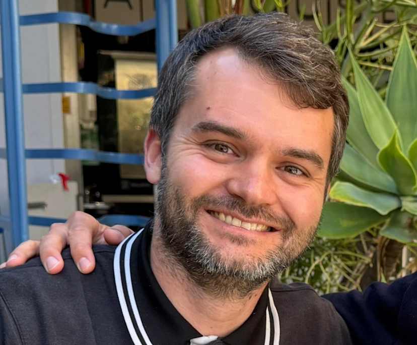 Guillaume (33), $450, LGBTQIA+, Non-smoker, No pets, and No children