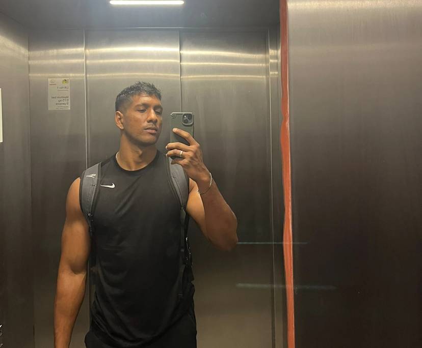 Neal (26), $500, LGBTQIA+, Non-smoker, No pets, and No children