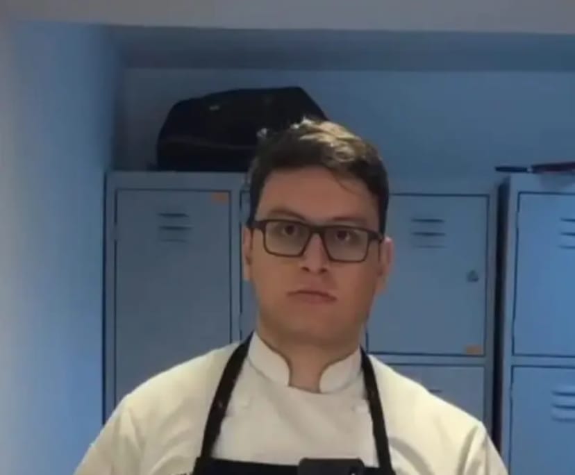 Cristian (23), $300, 