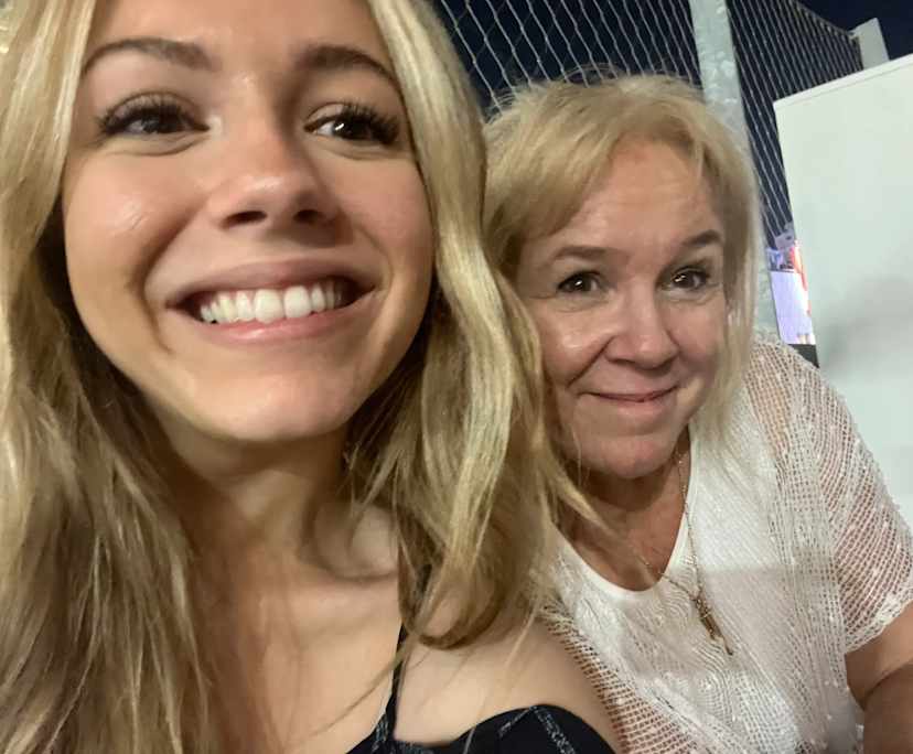 Olivia & Anita