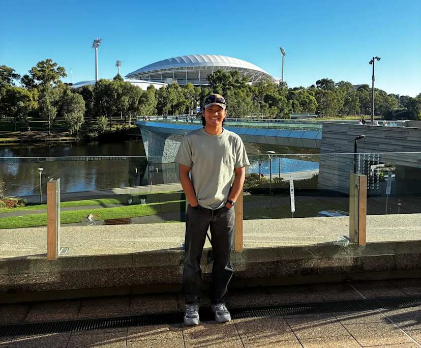 Hilman (19), $350, No pets, Non-smoker, and No children