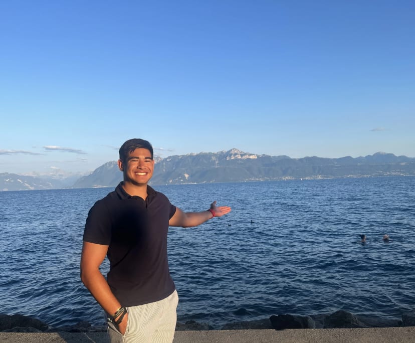 Josh (25), $640, Non-smoker, No pets, and No children