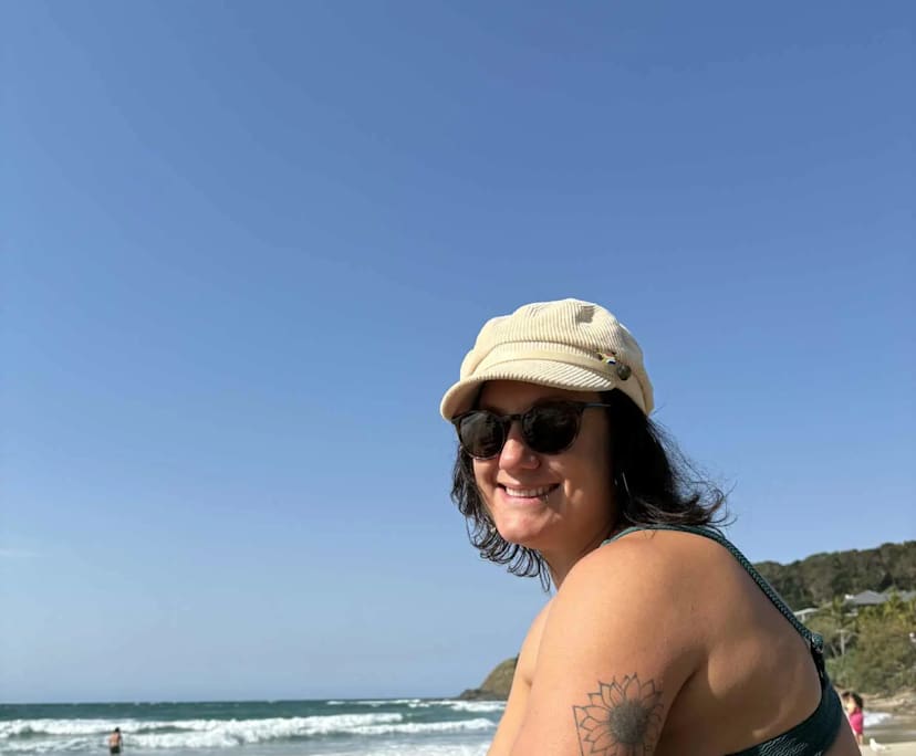 Lara (37), $450, LGBTQIA+, Non-smoker, No pets, and No children