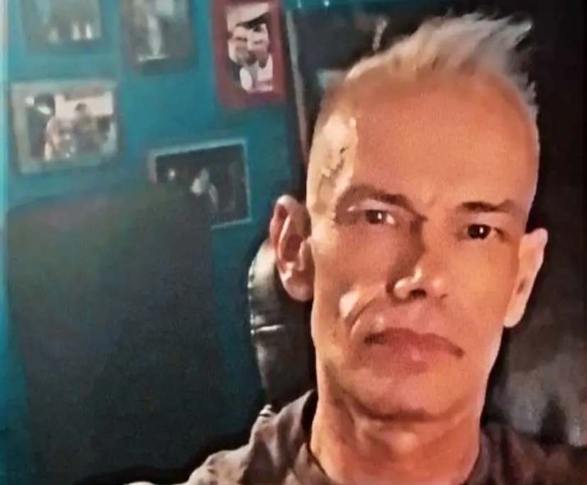 Julian (55), $400, LGBTQIA+, Non-smoker, No pets, and No children