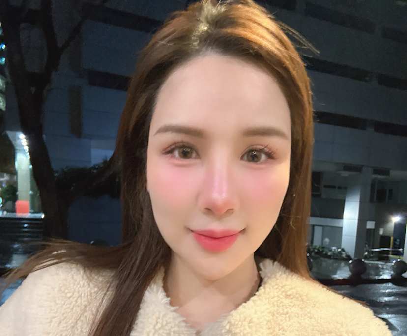 Ami (33), $500, Smoker, No pets, and No children