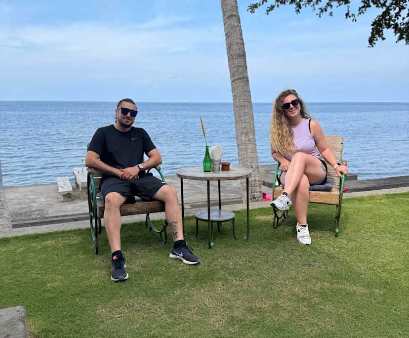 Maureen (31) and Lorenzo (27), $350, Non-smoker, No pets, and No children