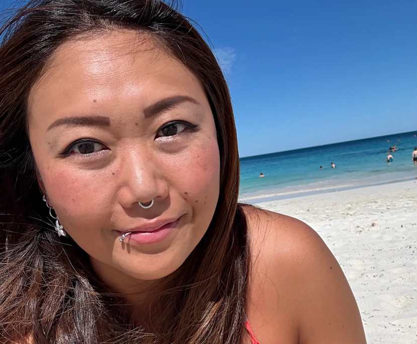 Yuriko (40), $300, 