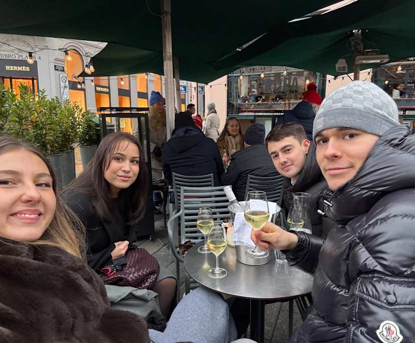 Neïla, Axel, Jeanne & Robin