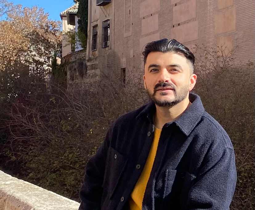 Nayab (35), $400, Non-smoker, No pets, and No children