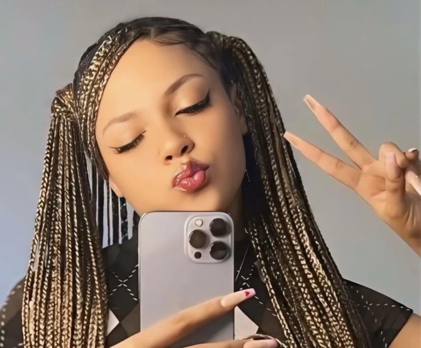 Mia