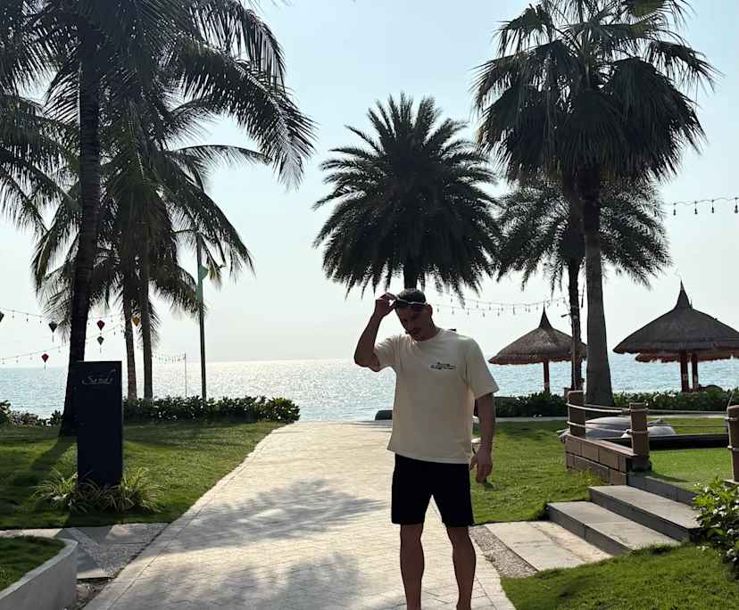 diego (33), $500, Non-smoker, Have pets, and No children