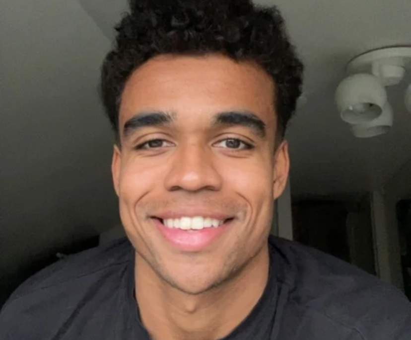 Daniel (25), $400, Non-smoker, No pets, and No children