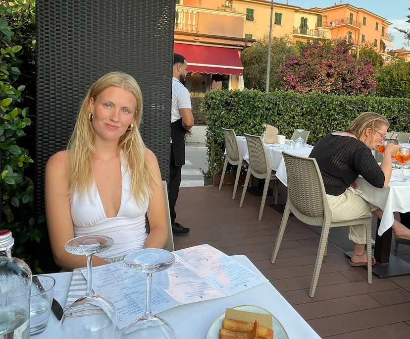 Marie Rahbek Oegelund (22), $350, 