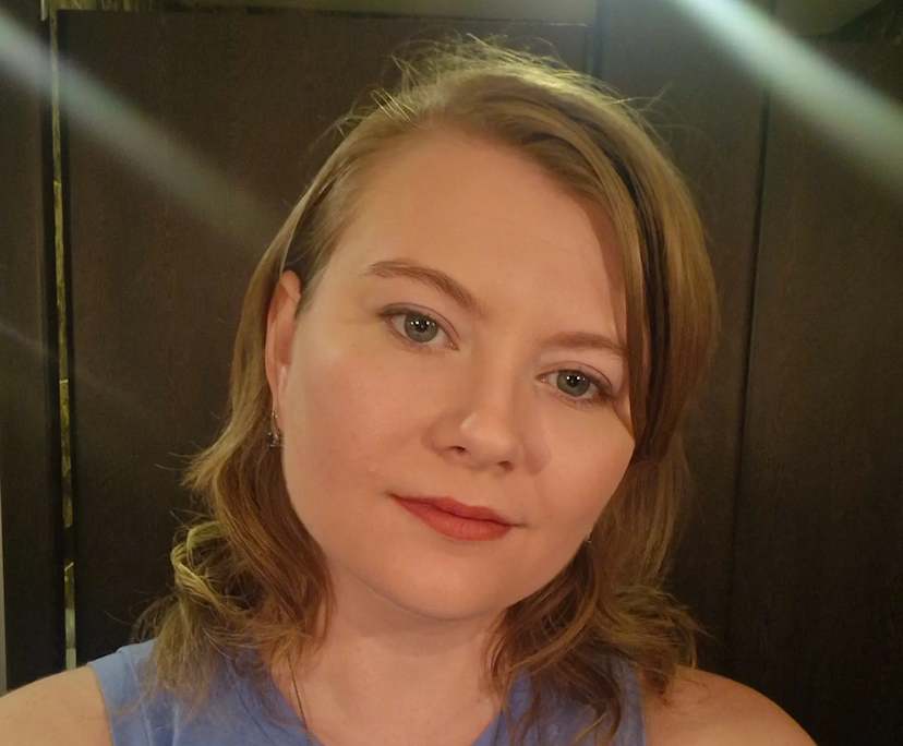 Sarah (33), $300, 