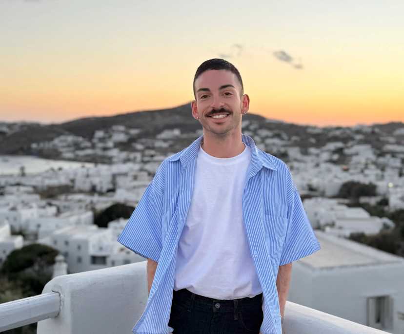 Harry (28), $300, Non-smoker, LGBTQIA+, No pets, and No children