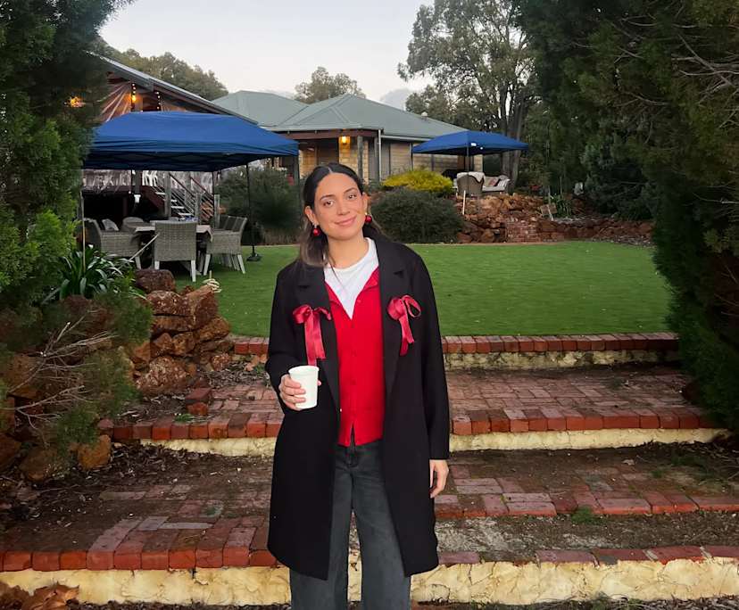 Denyka (25), $300, Non-smoker, No pets, and No children