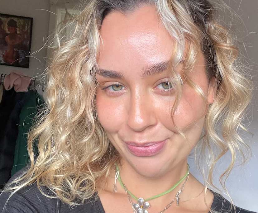 Yana (25), $300, 