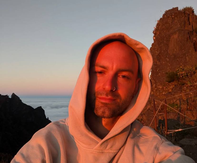 Sam (30), $300, LGBTQIA+, Non-smoker, No pets, and No children